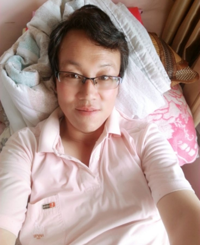 一吻天荒的第一张照片--大连相亲服务中心