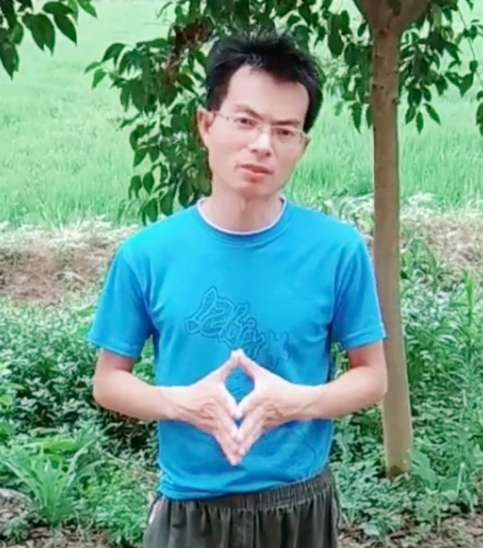 吴先生的第一张照片--大连相亲服务中心