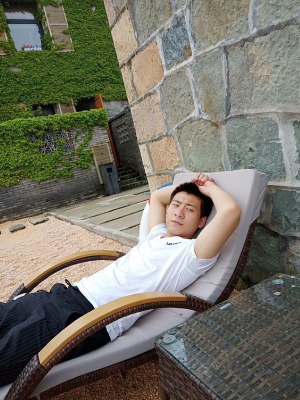 真心寻找另一半的第一张照片--大连相亲服务中心