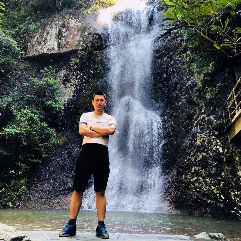 宁静致远的第一张照片--大连相亲服务中心