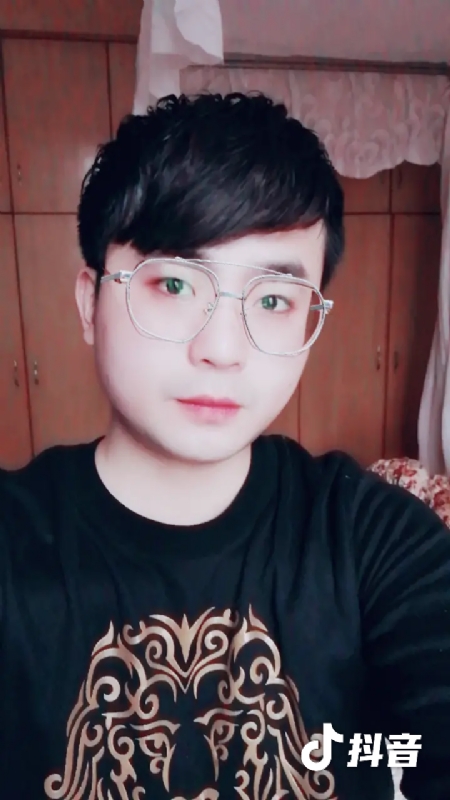 哎呦哥哥的第二张照片--大连相亲服务中心