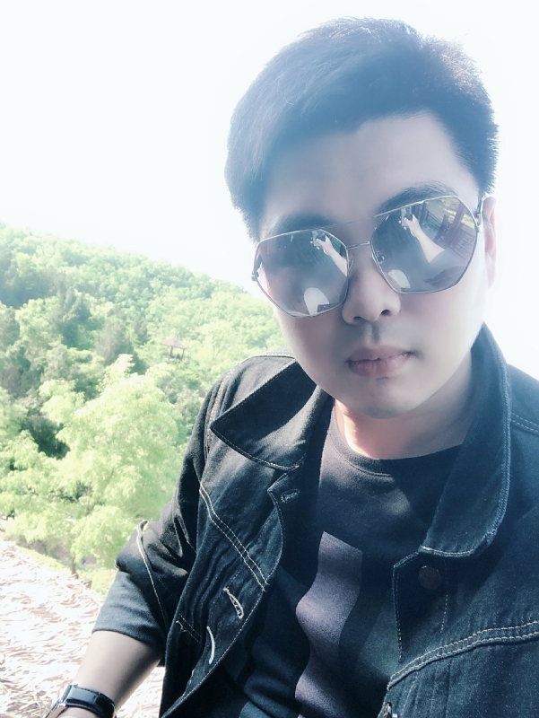 刁雅楠的第一张照片--大连相亲服务中心