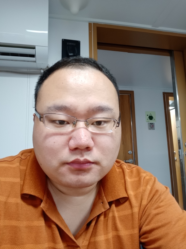 努力爱一次的第一张照片--大连相亲服务中心