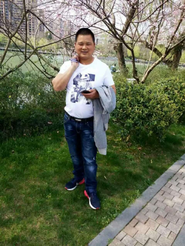 纯爷们的第一张照片--大连相亲服务中心