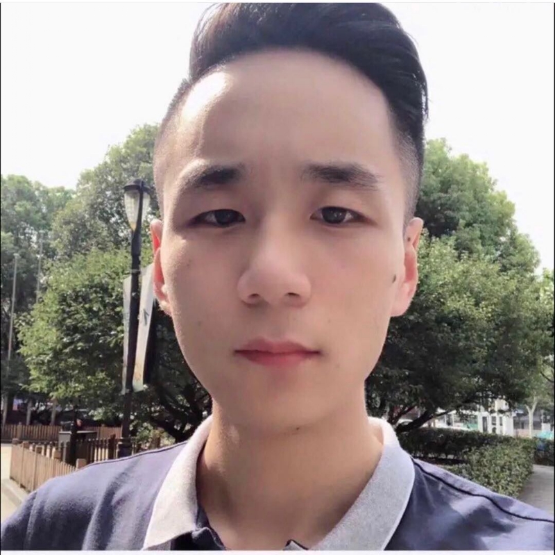 期待八月的雨的第一张照片--大连相亲服务中心