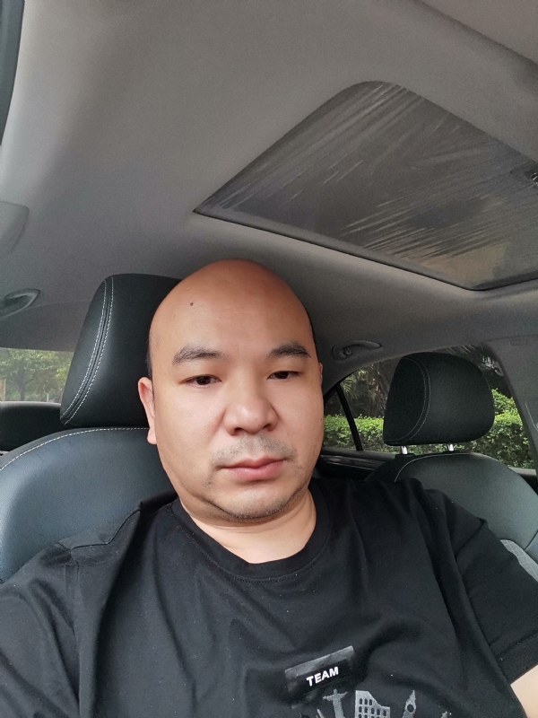 爷们已经老了的第一张照片--大连相亲服务中心