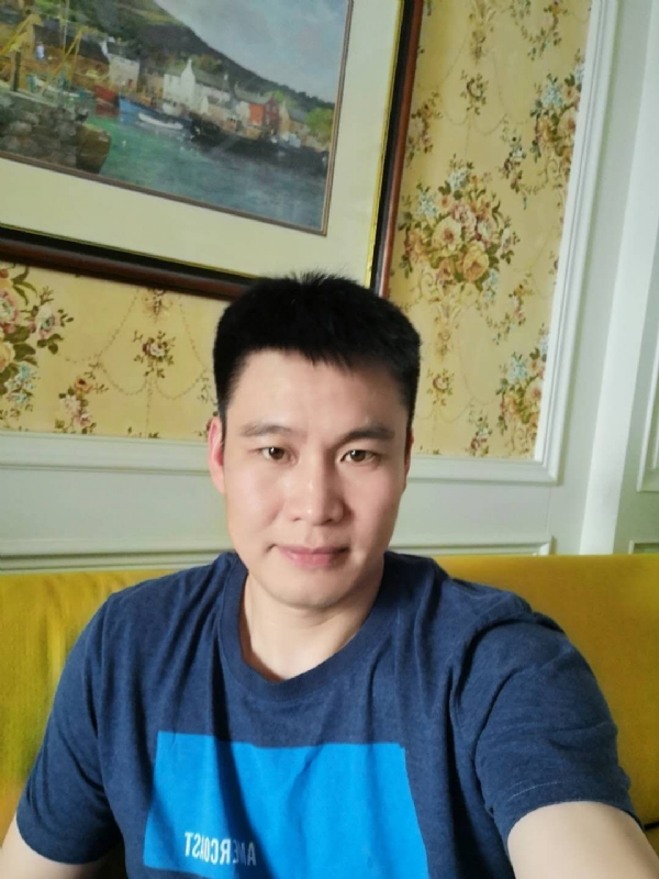 阳光灿烂的第二张照片--大连相亲服务中心