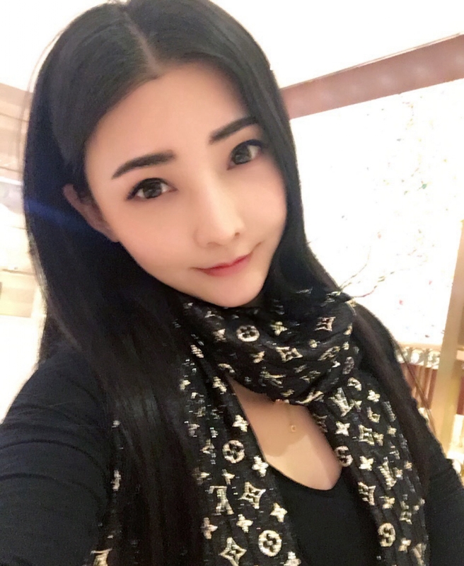 詩詩的第一张照片--大连相亲服务中心