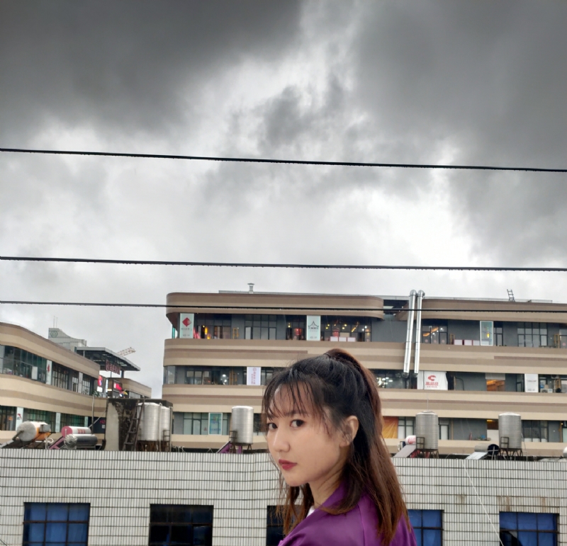 李家小姐的第三张照片--大连相亲服务中心