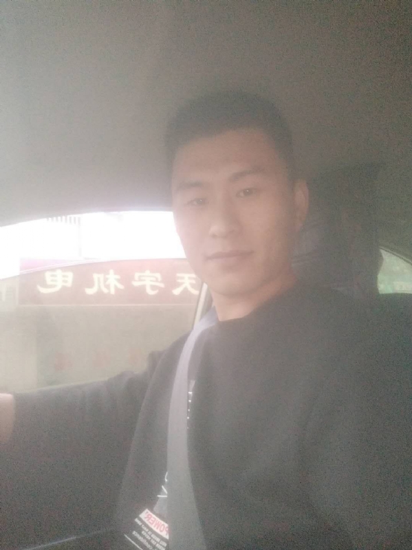 老鼠爱上猫的第一张照片--大连相亲服务中心