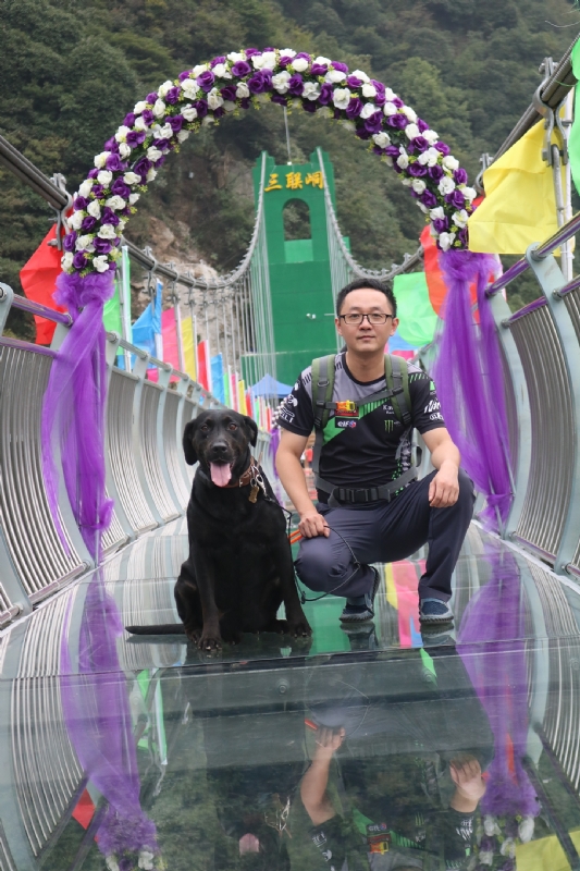 离人的第一张照片--大连相亲服务中心