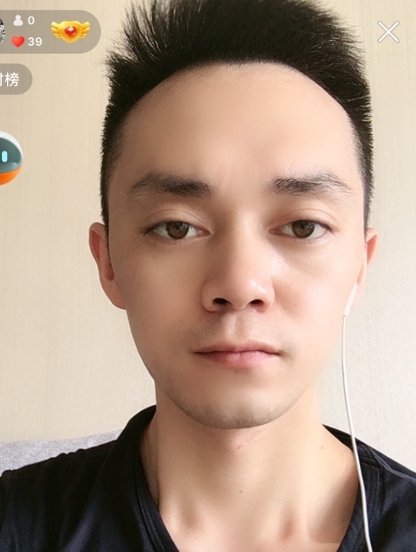 游爽的第一张照片--大连相亲服务中心