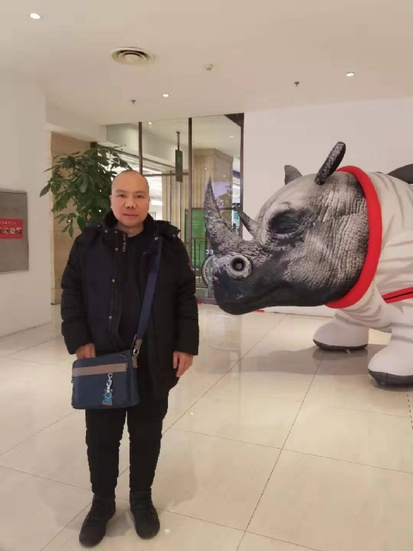 酒香四溢的第五张照片--大连相亲服务中心