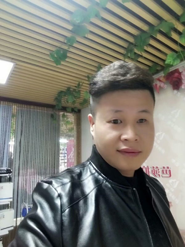 萧郎的第一张照片--大连相亲服务中心