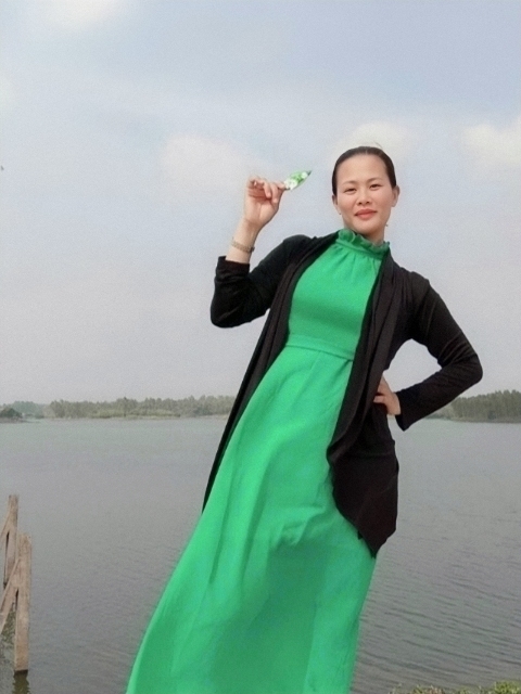 李梅的第二张照片--大连相亲服务中心