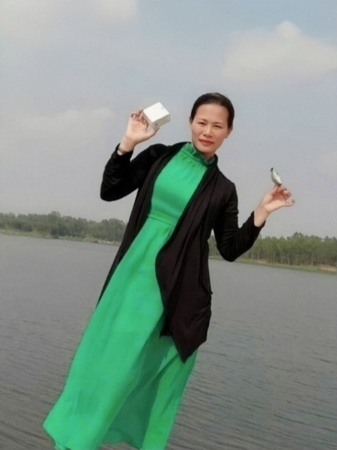 李梅的第三张照片--大连相亲服务中心