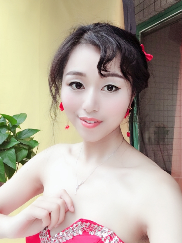 薇薇的第二张照片--大连相亲服务中心