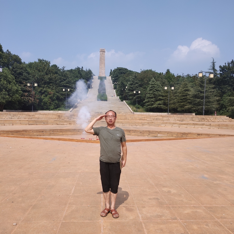 不惑的第一张照片--大连相亲服务中心