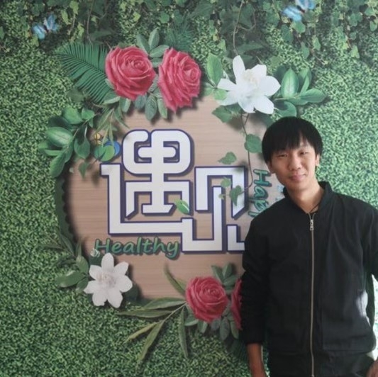 影视人~混爷张的第一张照片--大连相亲服务中心