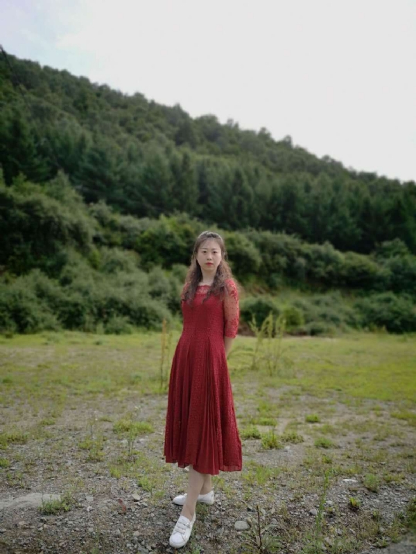 木槿的第五张照片--大连相亲服务中心