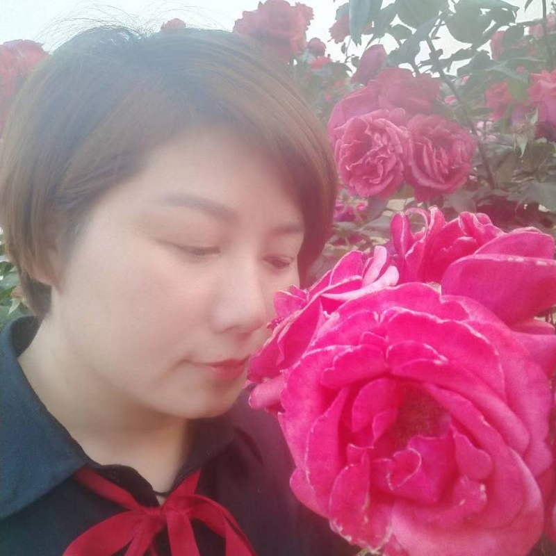 潇潇雨歌的第一张照片--大连相亲服务中心