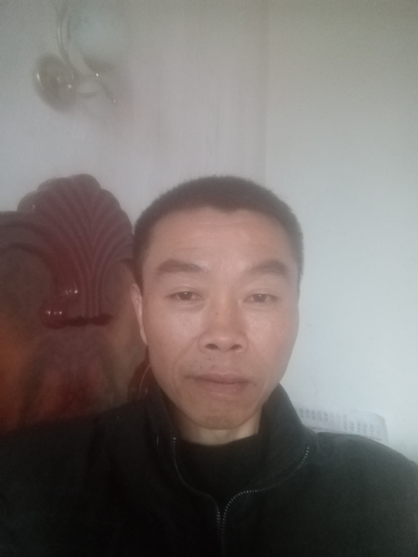 祖成的第一张照片--大连相亲服务中心