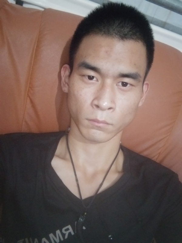 单身狗一枚的第三张照片--大连相亲服务中心