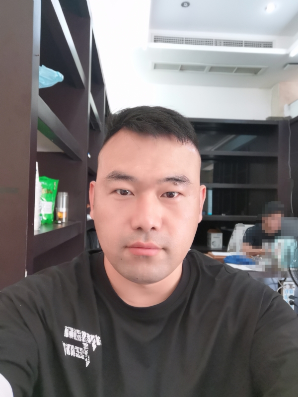 香菇稻草人的第一张照片--大连相亲服务中心