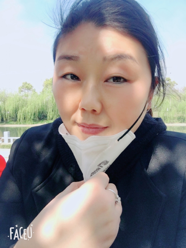 花开半夏的第一张照片--大连相亲服务中心