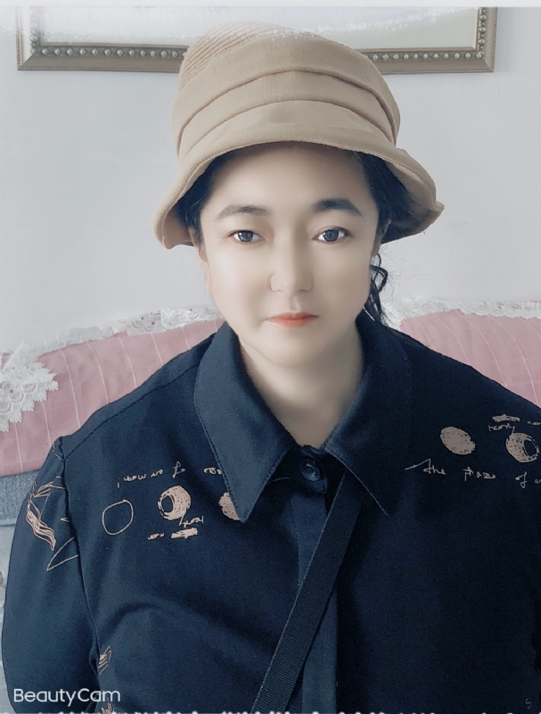 蕾蕾的第一张照片--大连相亲服务中心