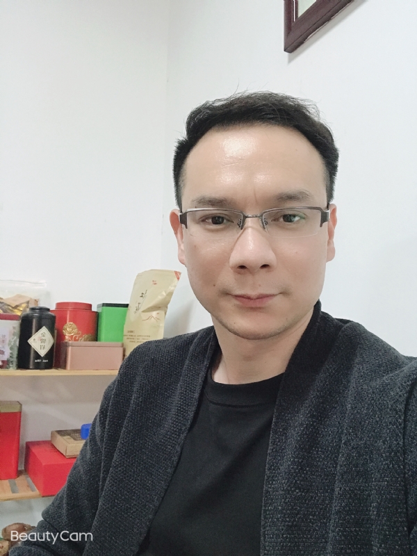 韦的第一张照片--大连相亲服务中心