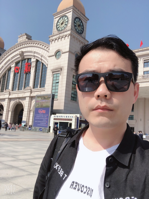 楚河畔的第一张照片--大连相亲服务中心