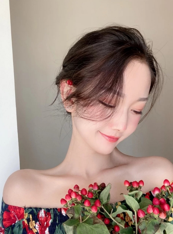 小诗vanessa的第二张照片--大连相亲服务中心