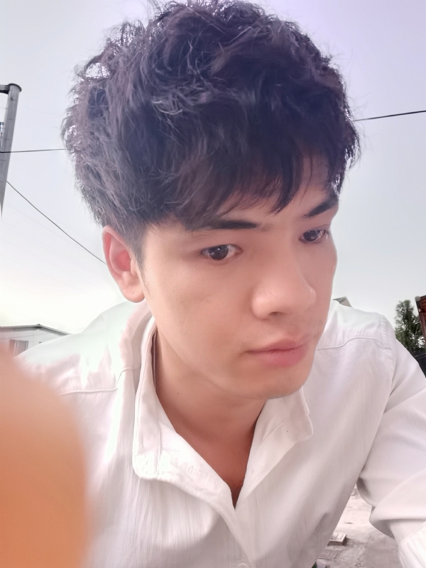 幕后老板的第三张照片--大连相亲服务中心