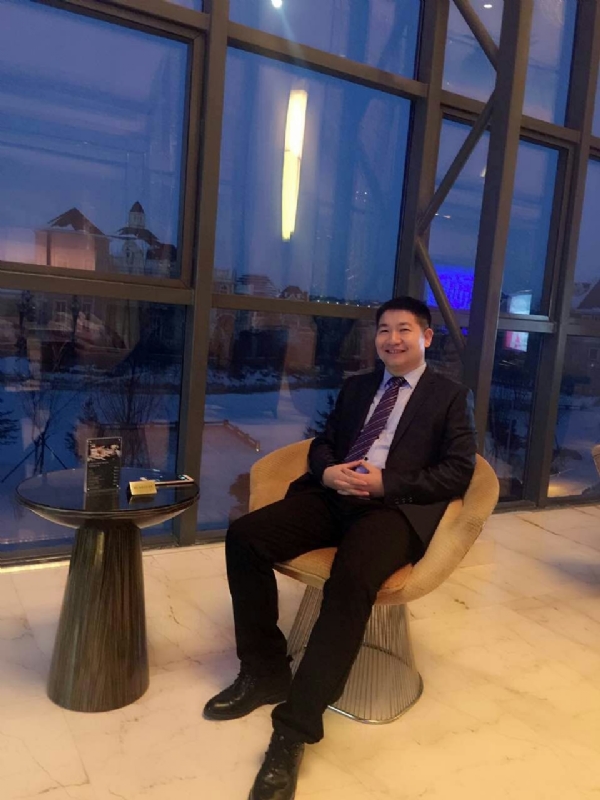 四只老虎的第一张照片--大连相亲服务中心