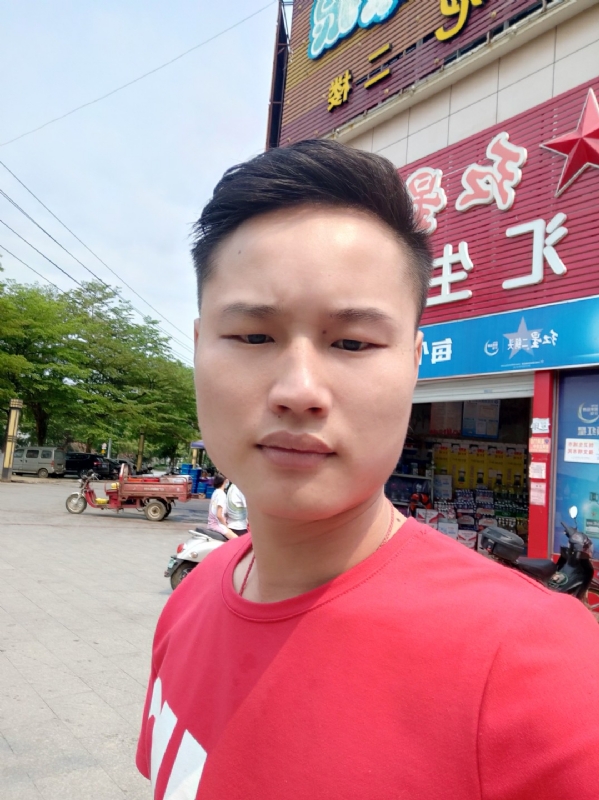 刘振军的第一张照片--大连相亲服务中心