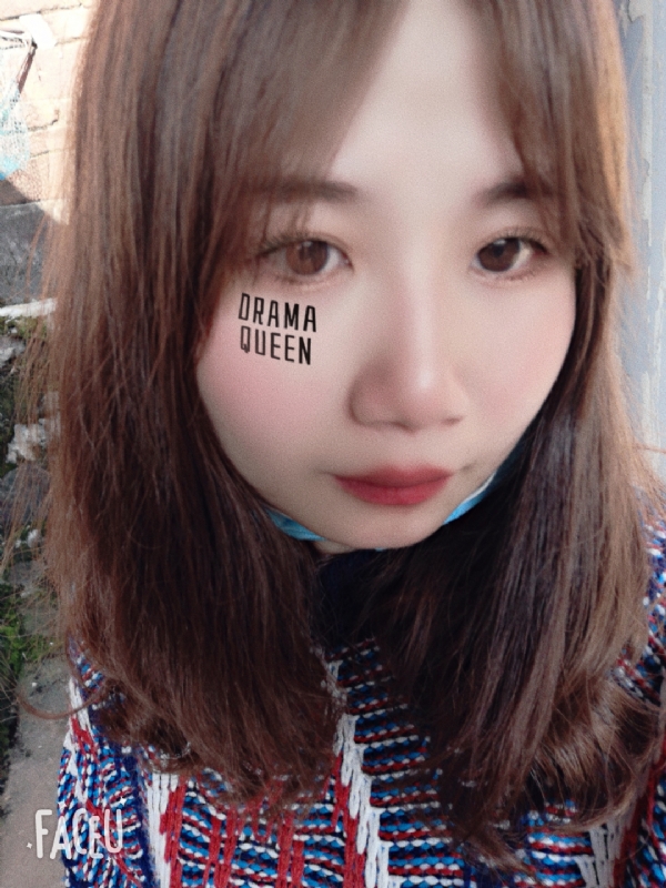 花开半夏的第一张照片--大连相亲服务中心