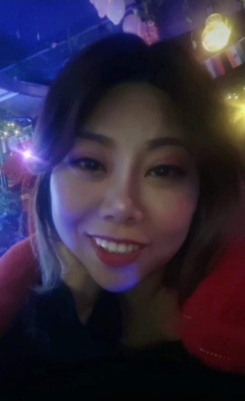 收快递的费仙女的第一张照片--大连相亲服务中心