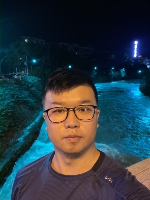 你在哪里的第一张照片--大连相亲服务中心