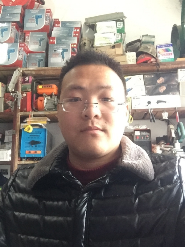 鼎福的第一张照片--大连相亲服务中心