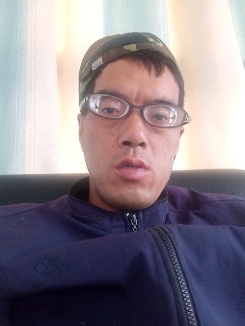 等待有缘人的第二张照片--大连相亲服务中心