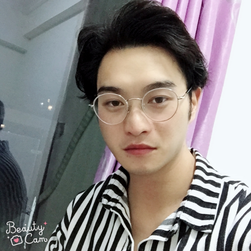 四月的第二张照片--大连相亲服务中心