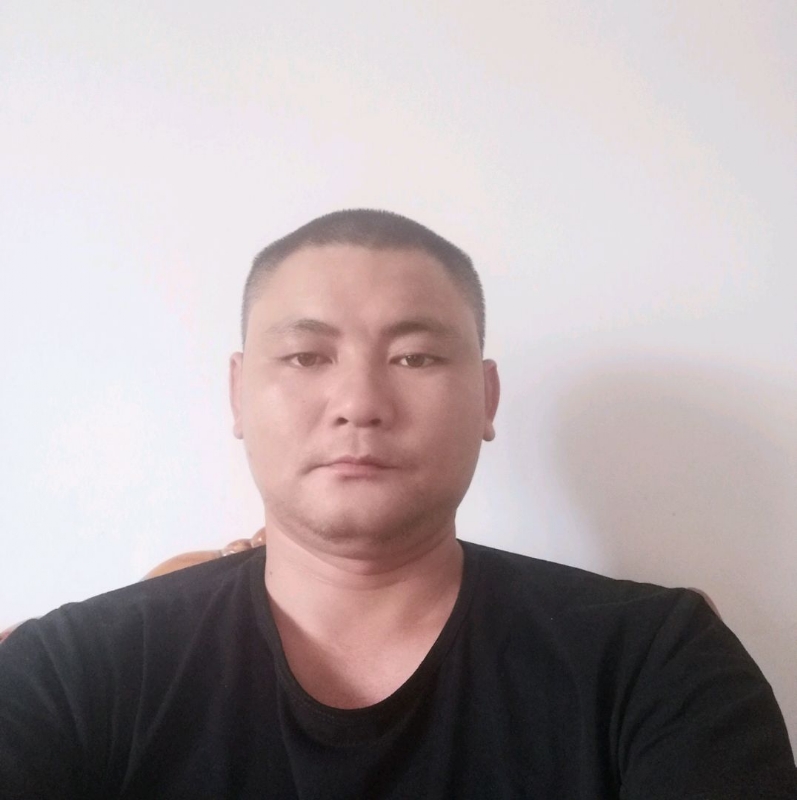 天涯沦落人的第一张照片--大连相亲服务中心