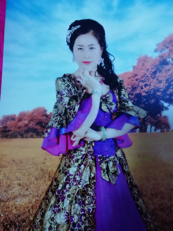 清水芙蓉的第一张照片--大连相亲服务中心