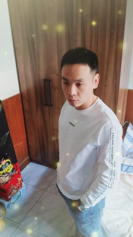 没有蜡笔的小航的第三张照片--大连相亲服务中心