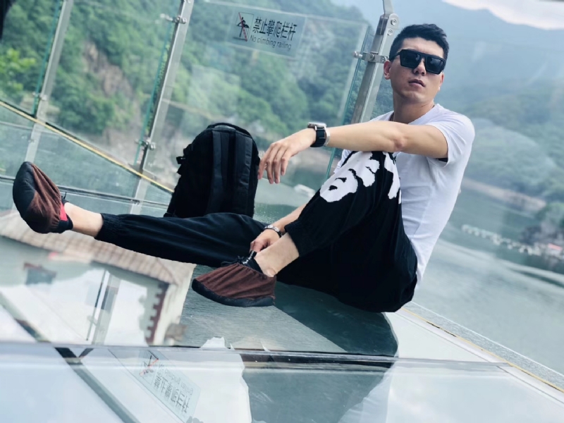 庄周梦蝶的第一张照片--大连相亲服务中心