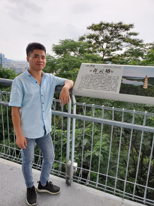 尚德的第一张照片--大连相亲服务中心