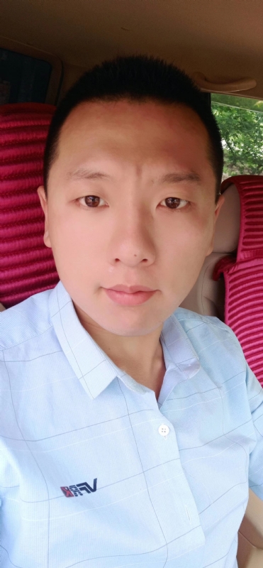 霄上的第二张照片--大连相亲服务中心