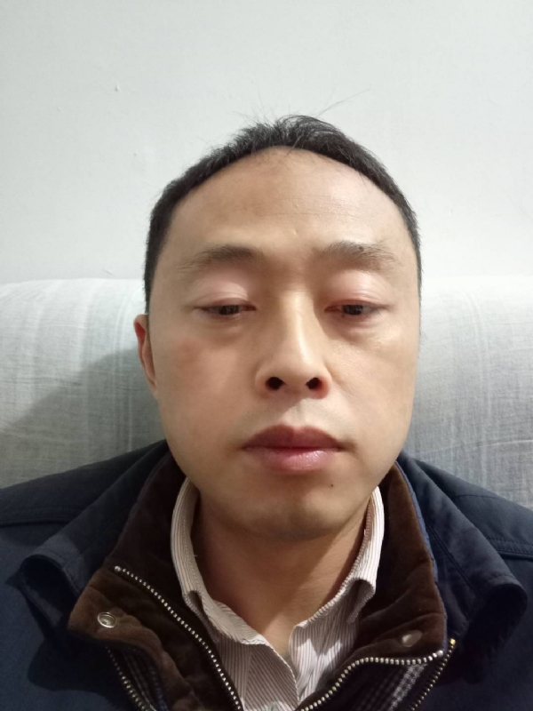 阳光的第一张照片--大连相亲服务中心