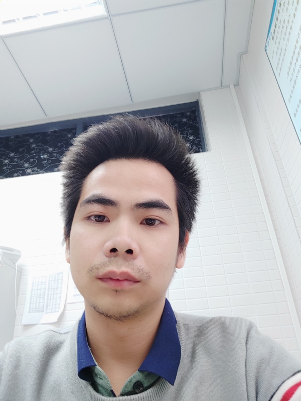 蓝先生的第一张照片--大连相亲服务中心